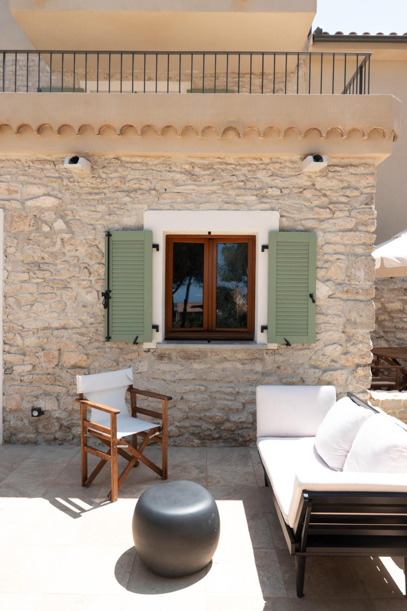 Boutique Hotel Responsable Et Restaurant Basgi Basgi Saint-Florent  Buitenkant foto