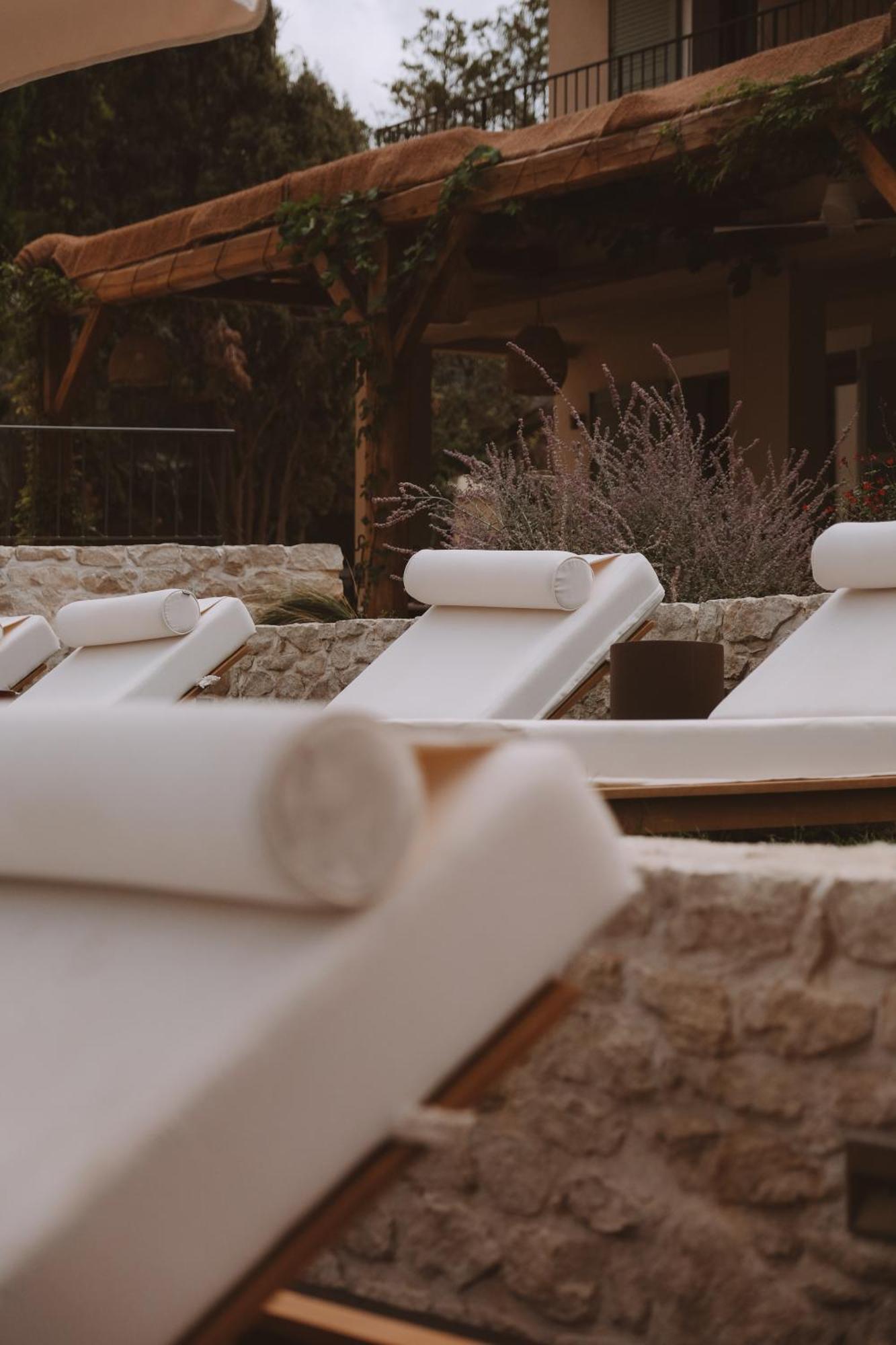 Boutique Hotel Responsable Et Restaurant Basgi Basgi Saint-Florent  Buitenkant foto